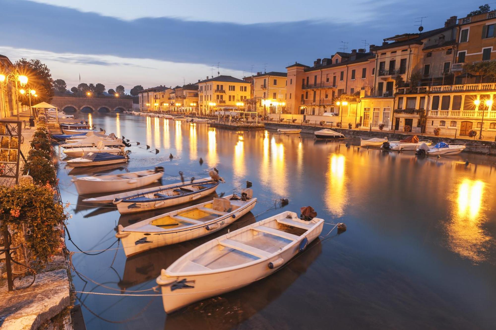 Appartamento Di Tommaso - Happy Rentals Desenzano del Garda Luaran gambar